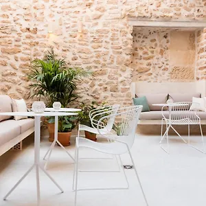 Ara (adults Only) Hotel